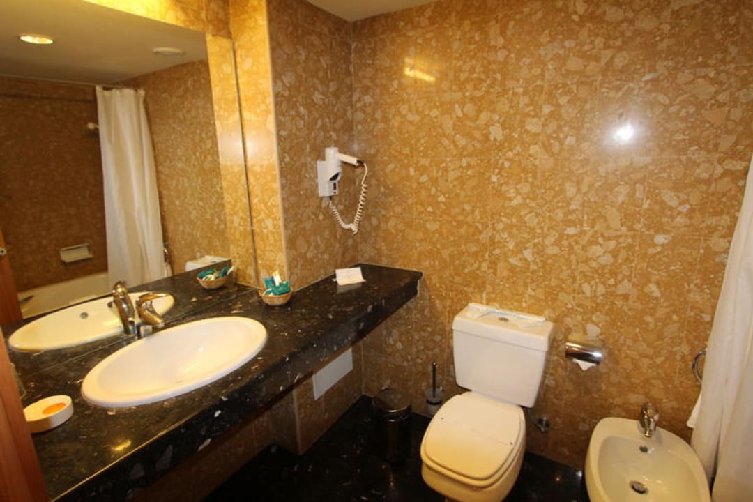 Bad Zimmer 105 The Lince Nordeste