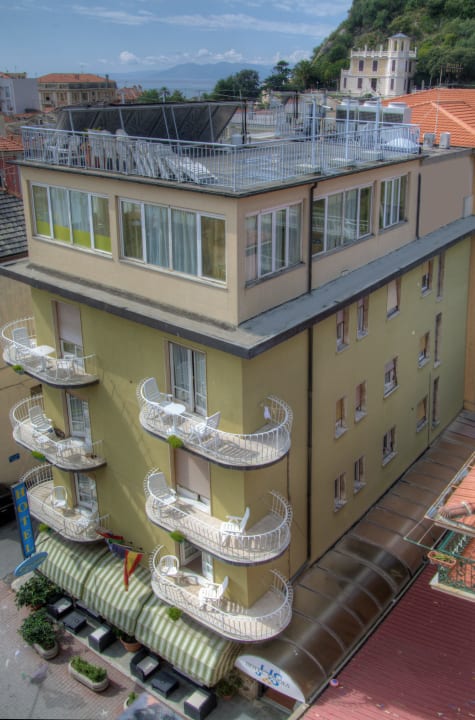 Vista da fuori.... Hotel Savoia