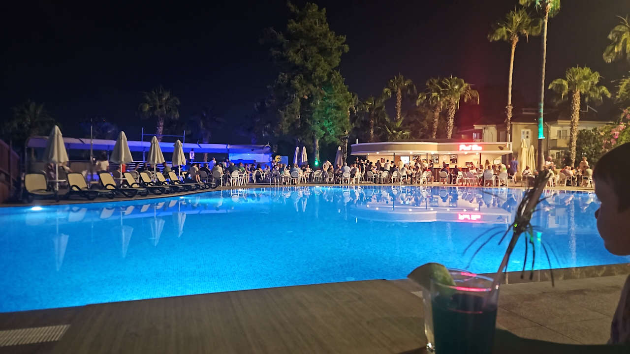 Pool Club Sidelya Hotel