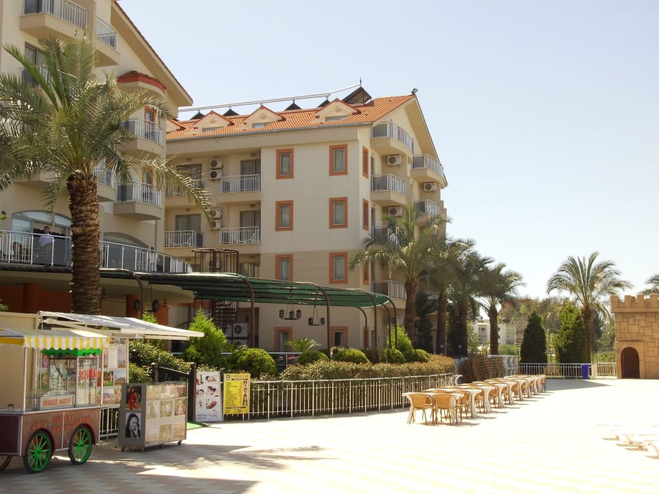 .. in der Vorsaison. Keiner da! FUN&SUN Smart Hane Sun Hotel