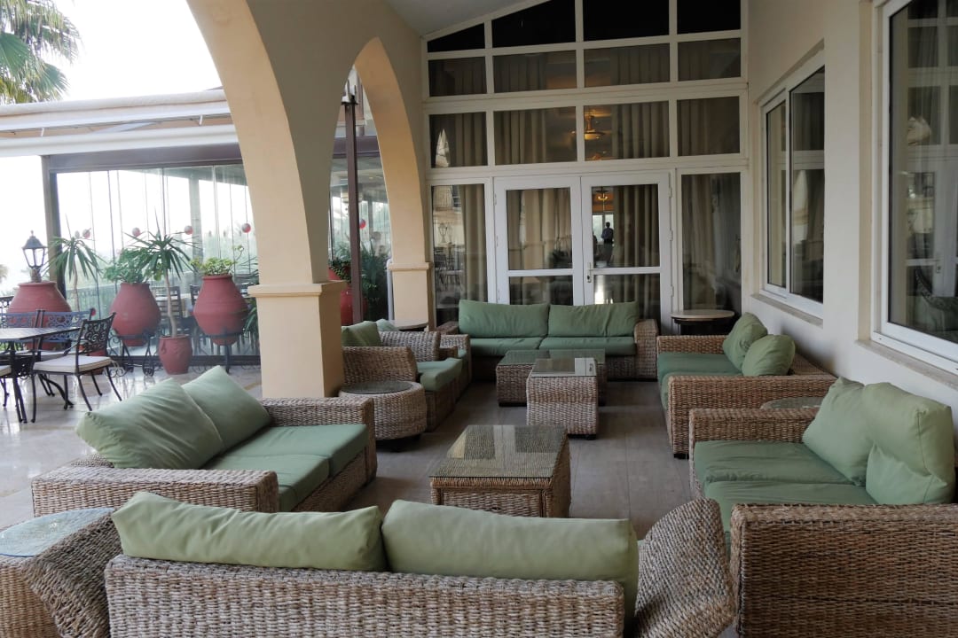 Veranda vor dem Restaurant vom Oscar Resort Hotel Oscar Resort Hotel