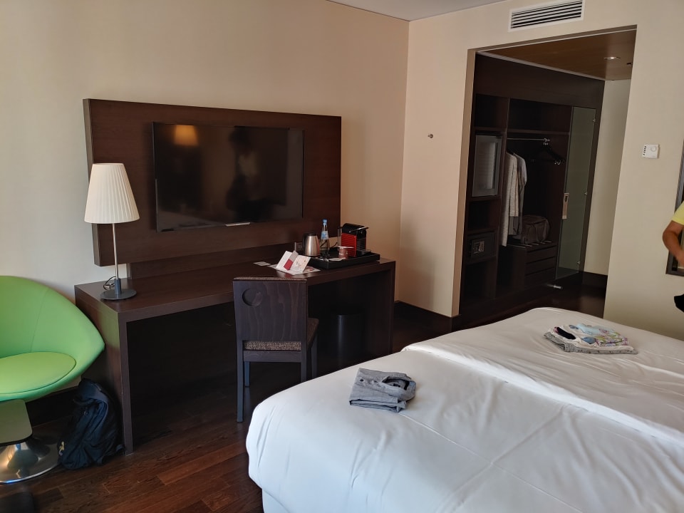 Zimmer NH Collection Dresden Altmarkt