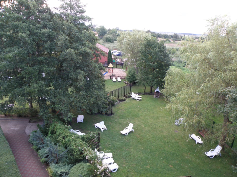 3 pietro widok na ogród Ferienanlage Bryza