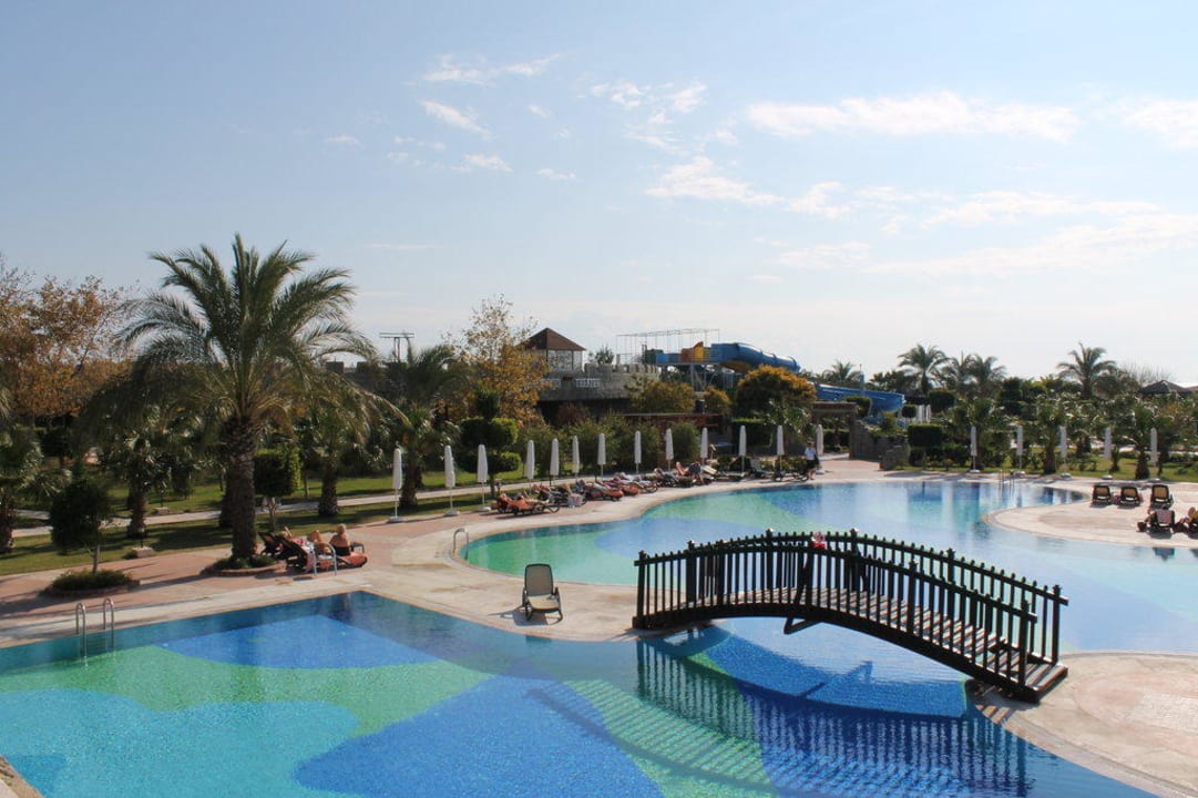 Eine der Poolanlagen Sherwood Exclusive Lara