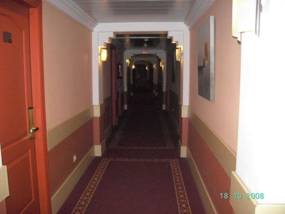 Flurbereich Hotel Perla Marina