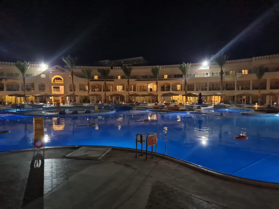 Pool Pickalbatros Royal Moderna Resort-Sharm El Sheikh