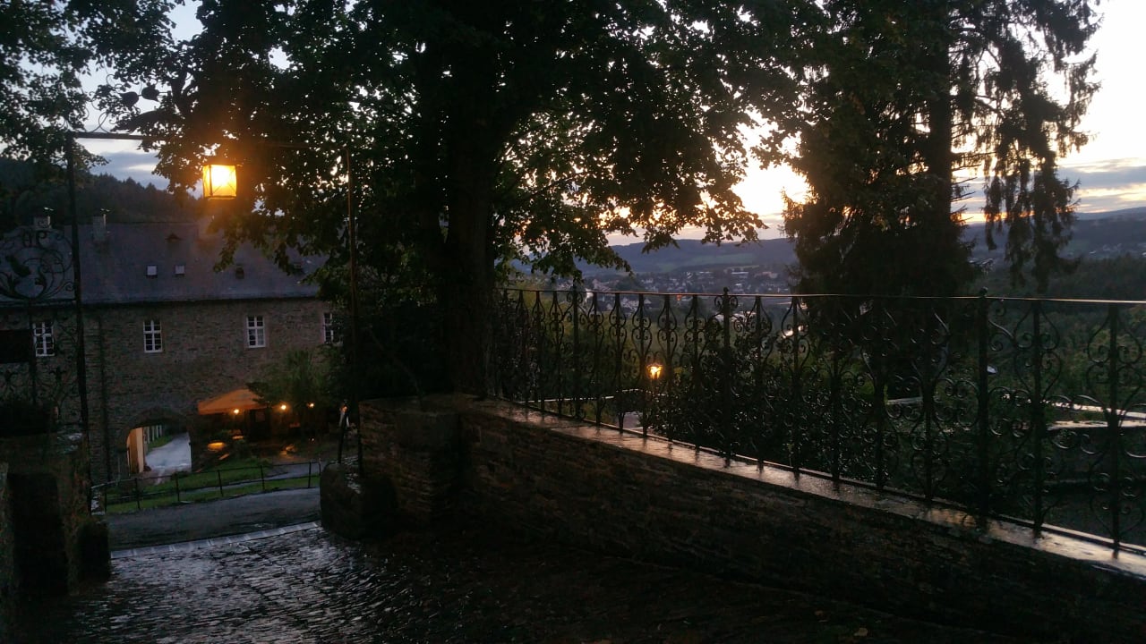 Ausblick Schnellenberg Burghotel