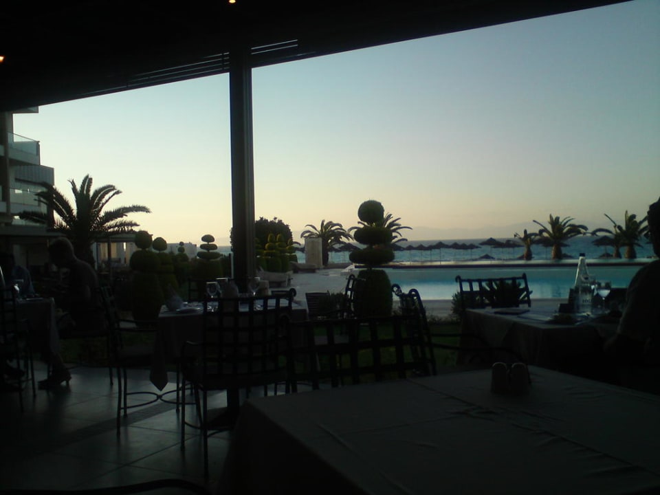 Restaurant The Ixian Grand & All Suites