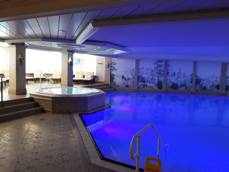 Pool Romantik Berghotel Astenkrone