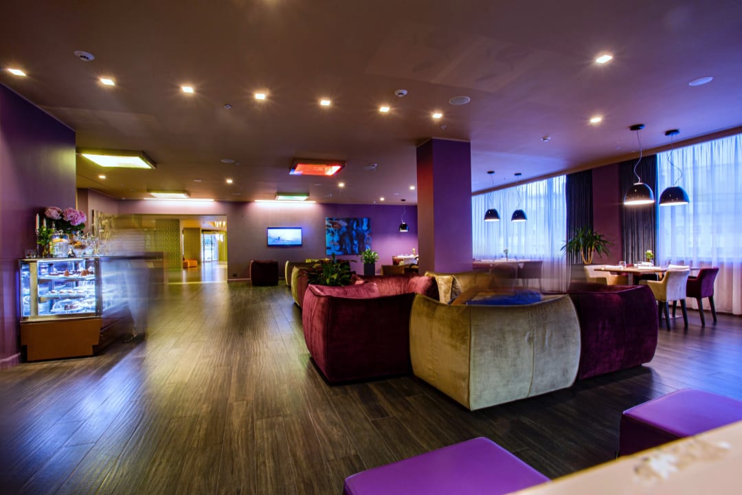 Lobby Domina Hotel Novosibirsk