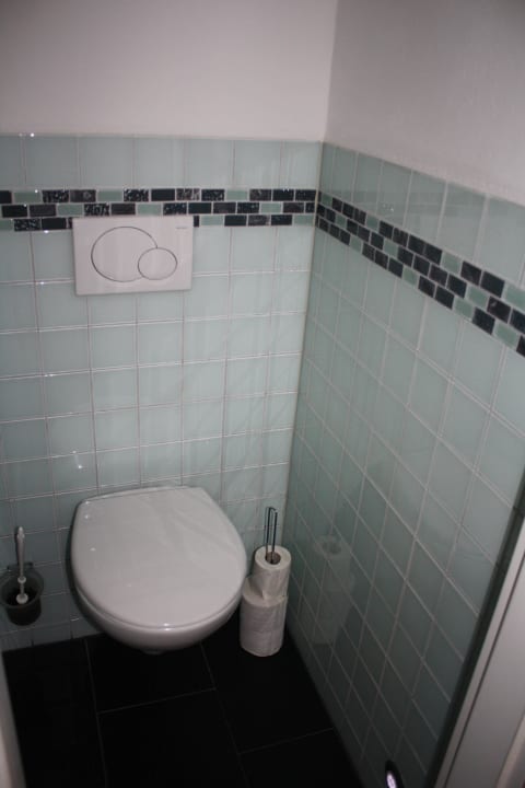 Toilette Gästehaus Edelzimmer