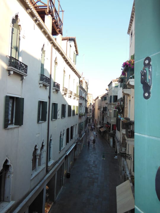 Vom Zimmer in die Gasse Hotel Da Bruno