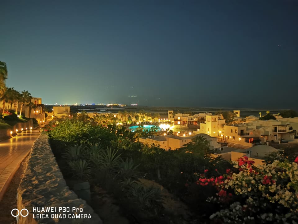 Außenansicht The Cove Rotana Resort