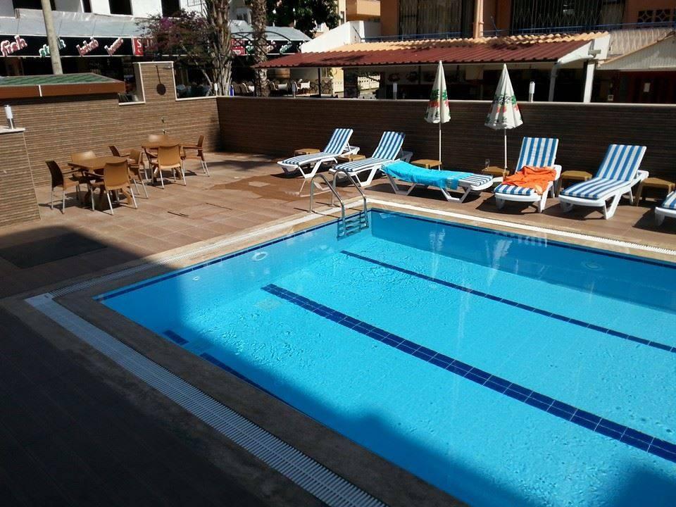 Pool Kleopatra Blue Hawai Hotel