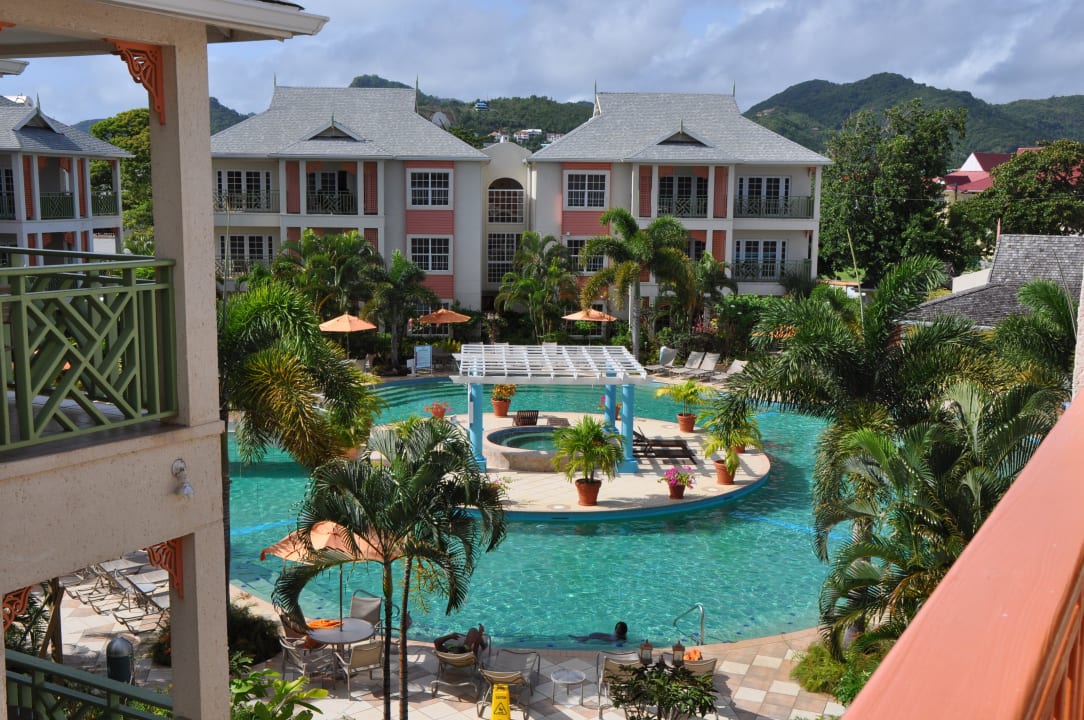 Schöne kleine Hotelanlage Bay Gardens Beach Resort