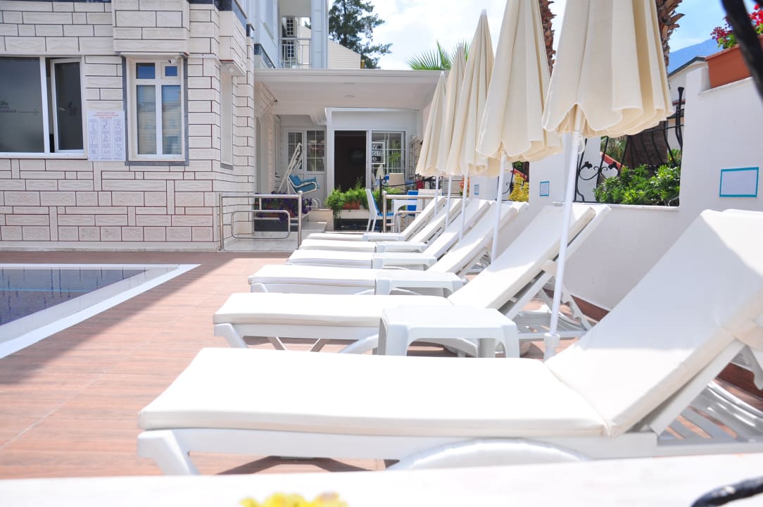 Gartenanlage Amsterdam Otel & Suites