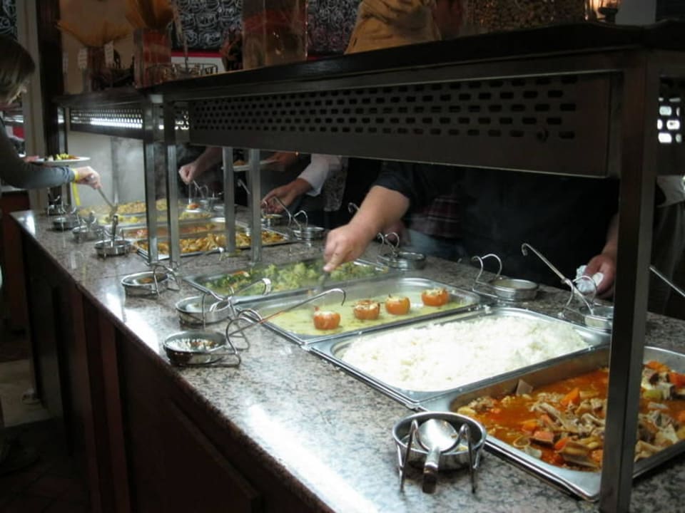 Buffet Salamis Bay Conti Resort Hotel & Casino