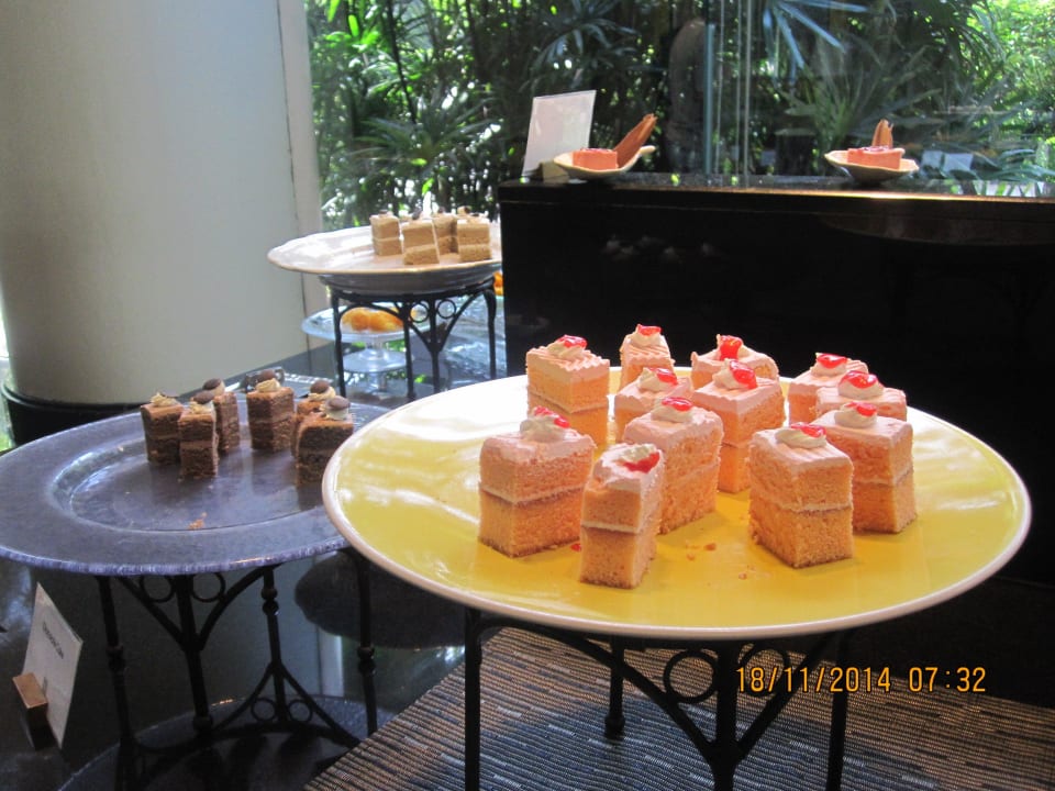 Büffet- Törtchen Hotel Century Park