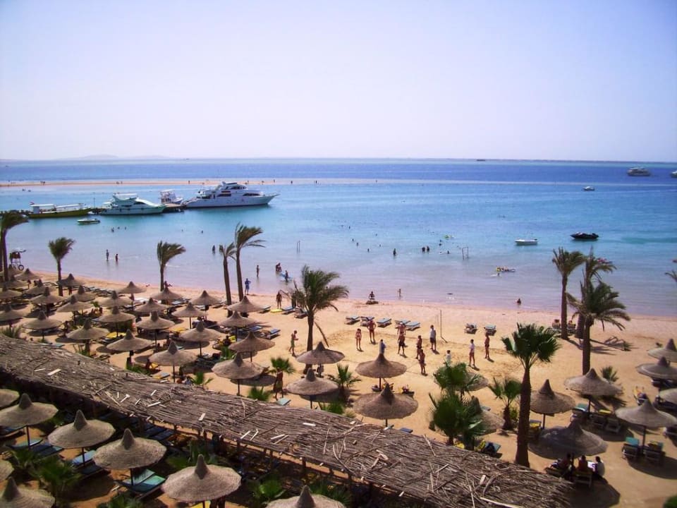 Aufgenommen vom Dach des T- Blocks Giftun Azur Resort