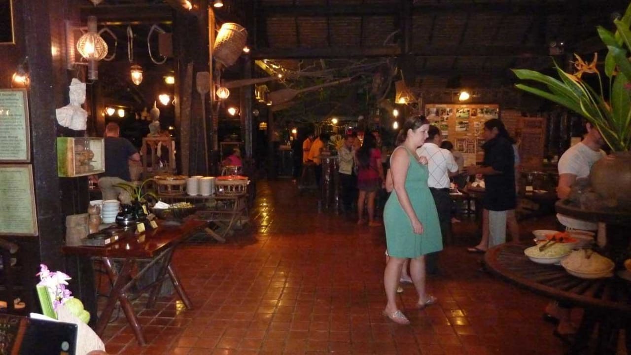 Abendbuffet Hotel River Kwai Resotel