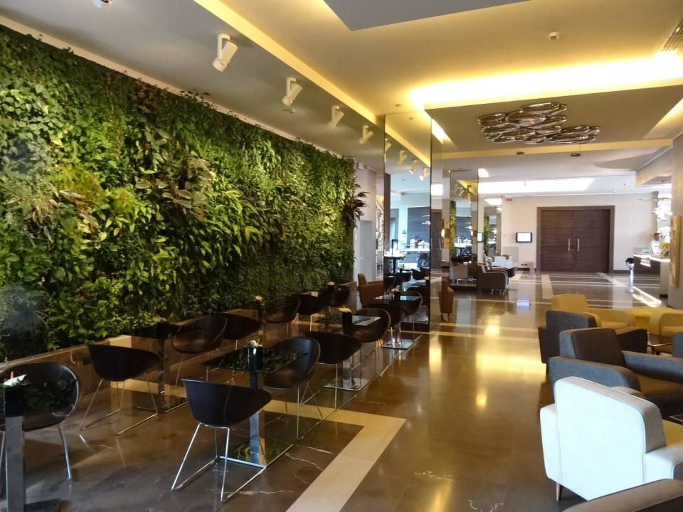 Lobby mit vielen Sitzplätzen Klima Hotel Milano Fiere
