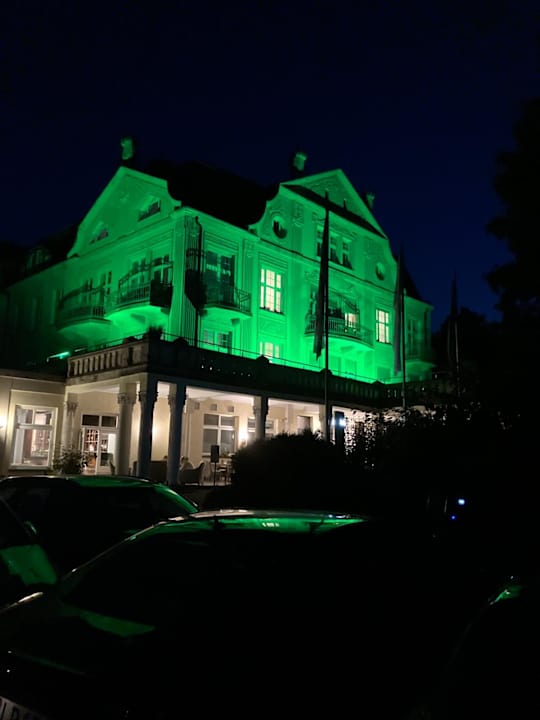 Außenansicht Hotel Badehof