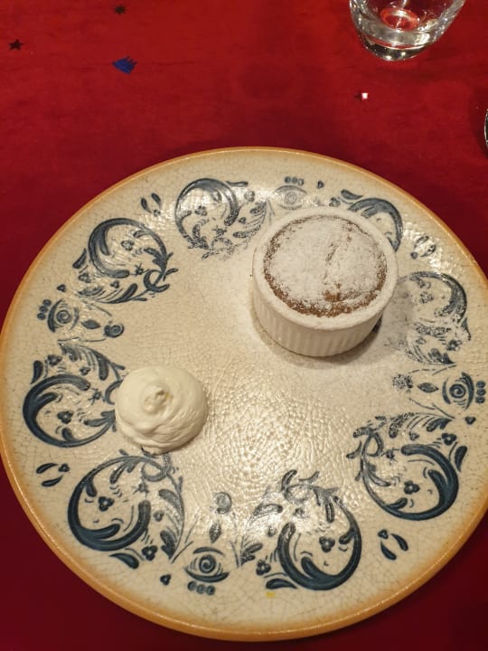 Gastro Acanthus Cennet Barut Collection