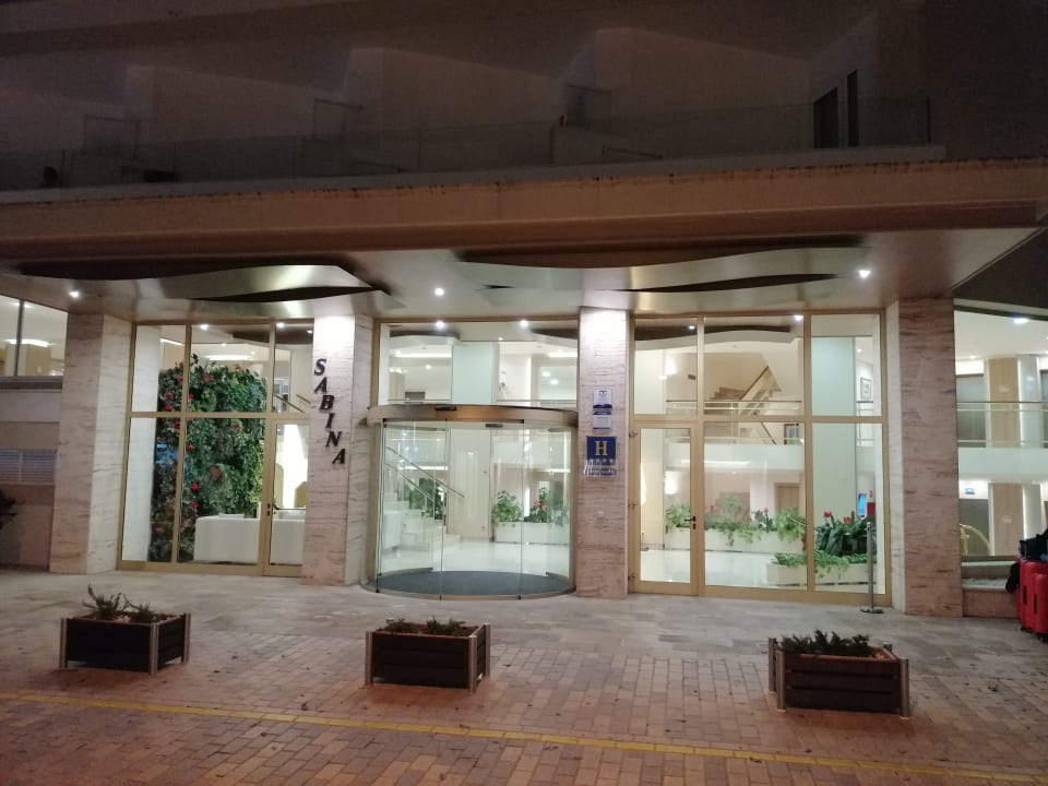 Lobby Sabina Hotel & Suites