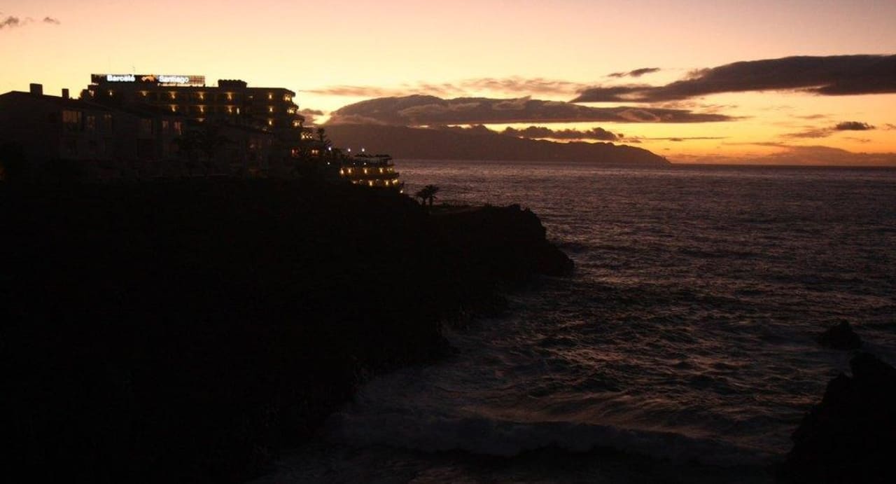 Hotel im Abendrot - Hintergrund La Gomera Barceló Santiago - Adults Only