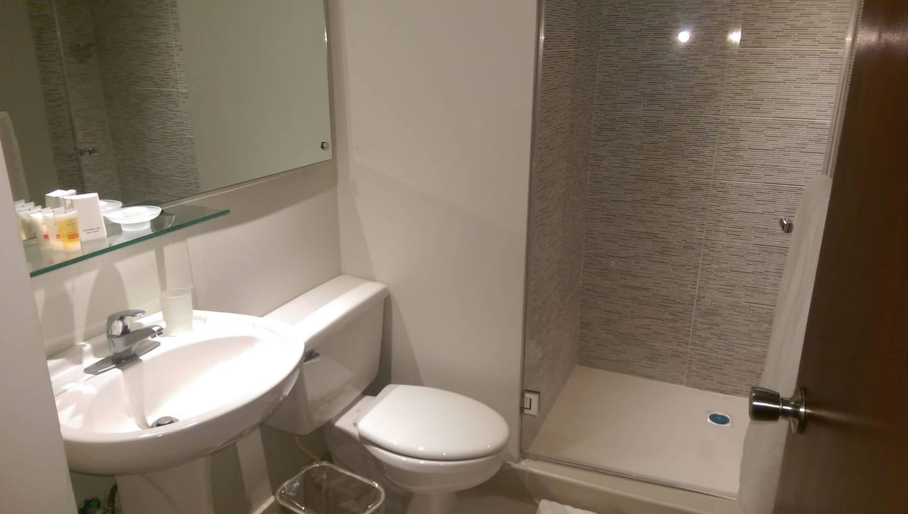 Badezimmer, sehr sauber, super Dusche Hotel Hodelpa Caribe Colonial