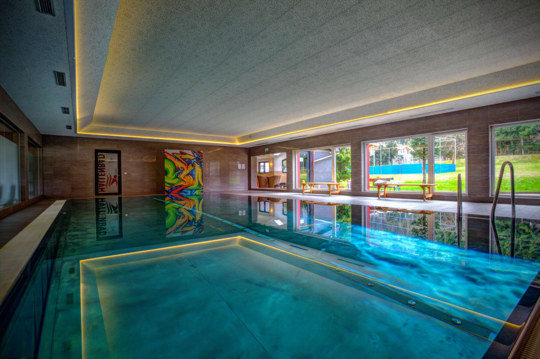 Hallenbad 6x12m mit Wintergarten Bachlehen & Johanneshof, Jugendsporthotel