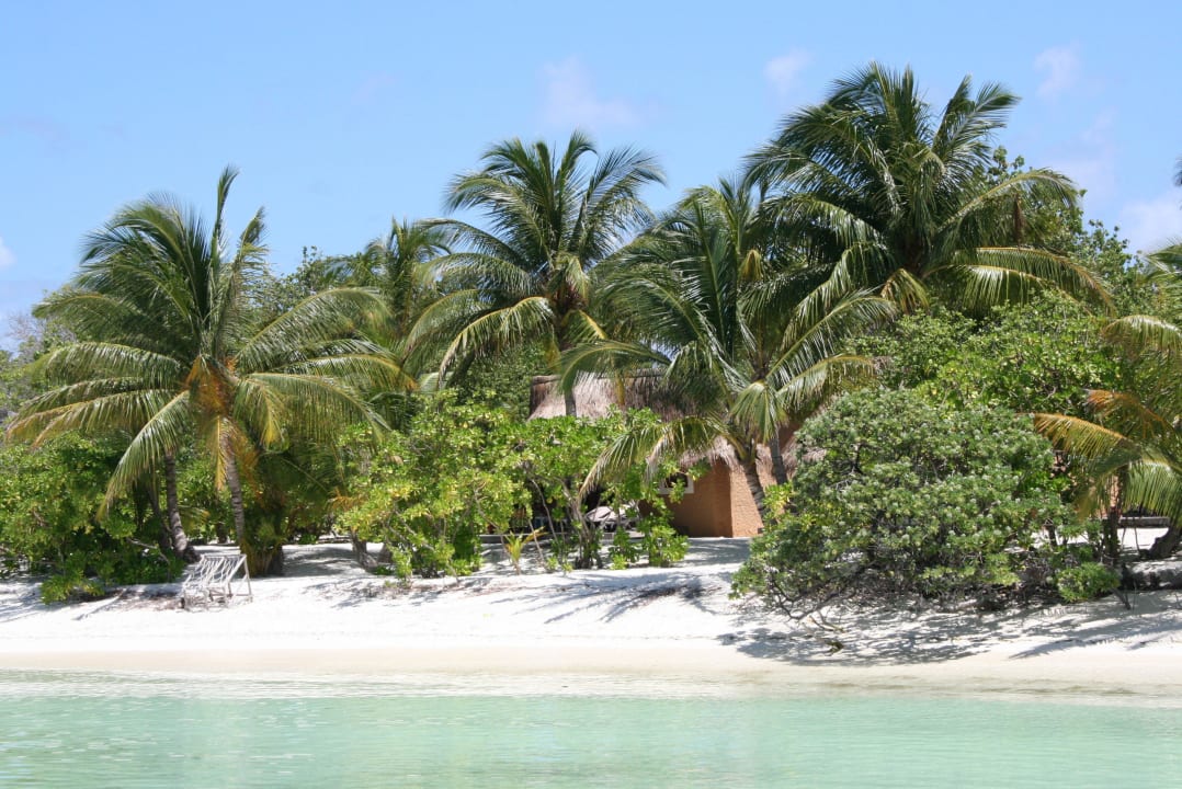 Blick zu unserm Bungi Kuredu Island Resort & Spa