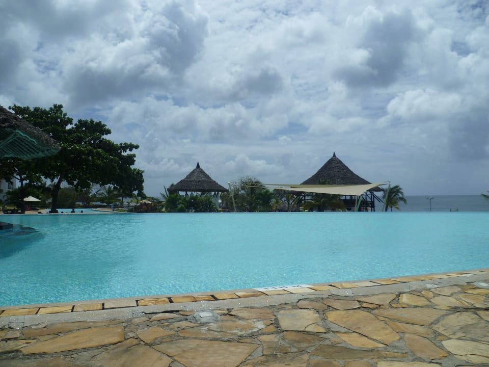 Pool Royal Zanzibar Beach Resort
