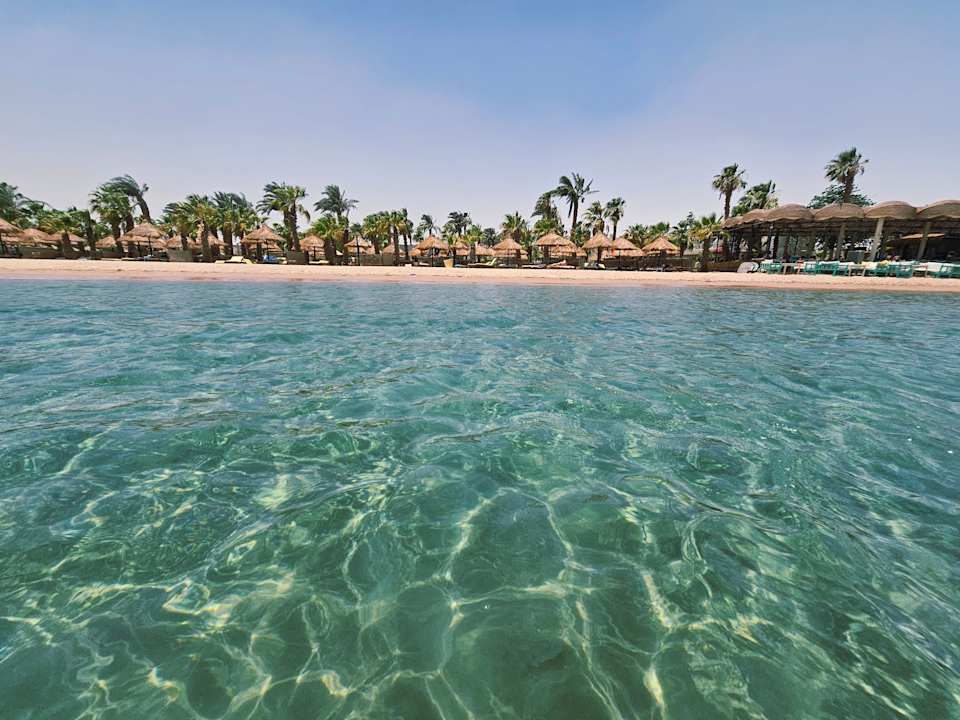 Strand Lotus Bay Beach Resort