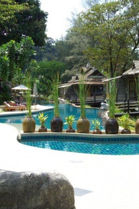 Paradiesischer Pool Moracea by Khao Lak Resort