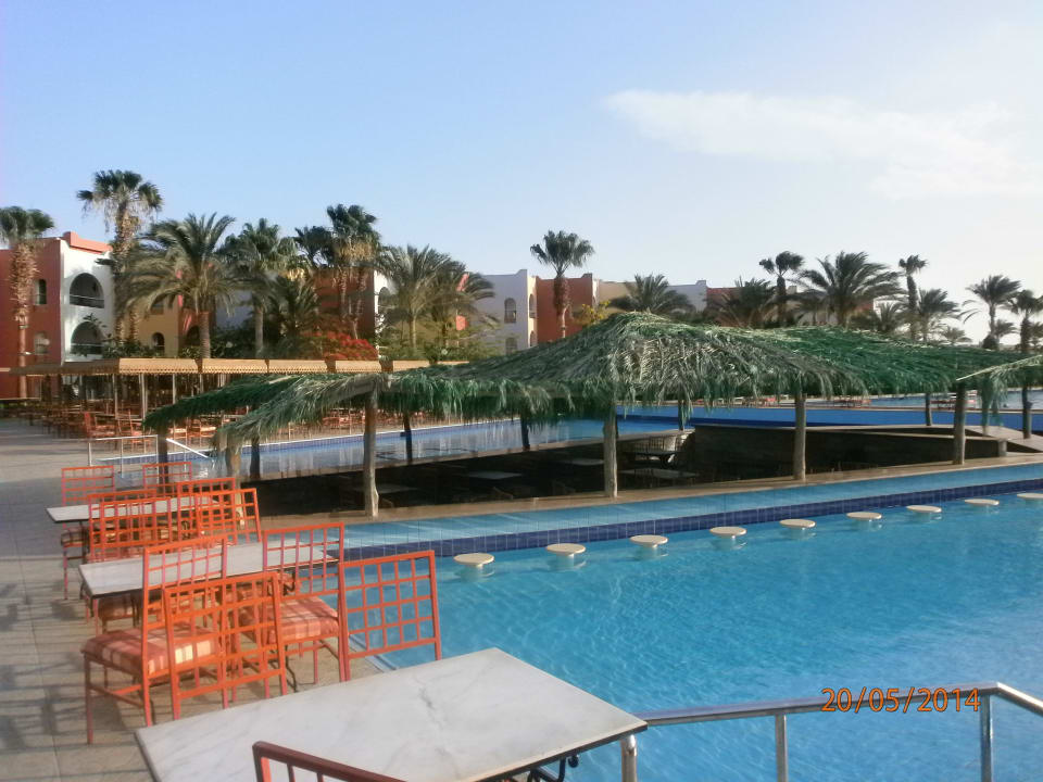 Poolbar und Aussicht Arabia Azur Resort