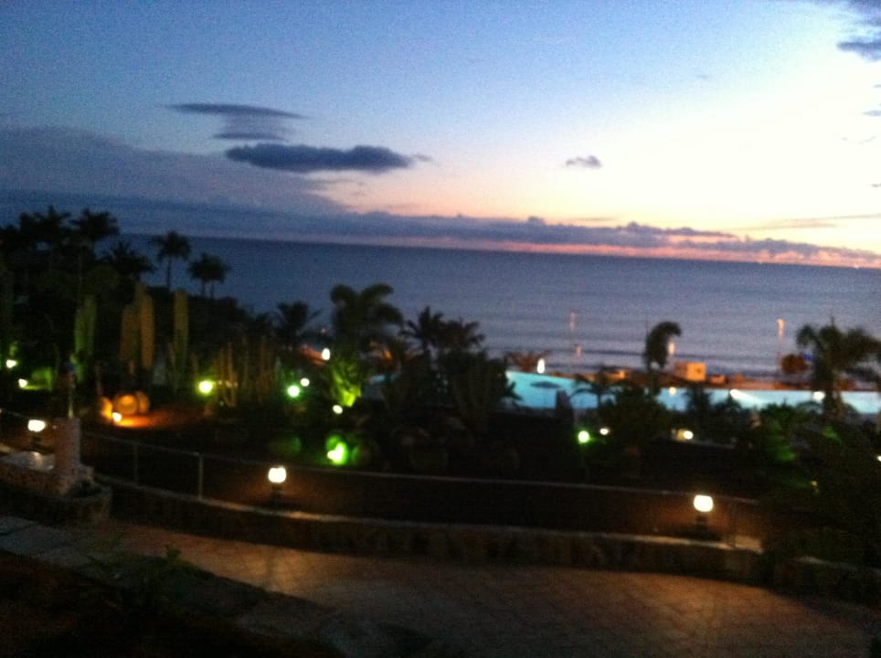 Abendstimmung vom Zimmer aus geshen H10 Playa Meloneras Horizons Collection