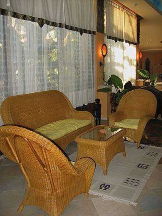 Lobby Reception Hotel African Queen