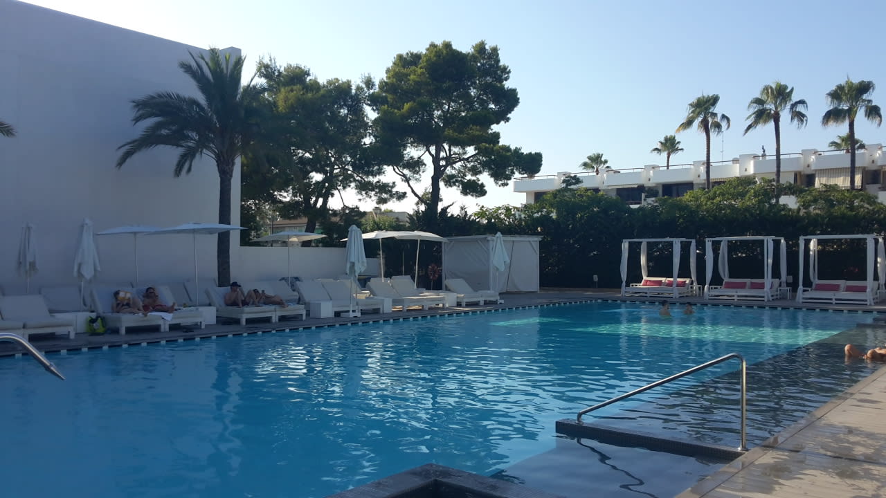 "Pool" Hotel Astoria Playa - Adults only (Alcudia) • HolidayCheck (Mallorca | Spanien)