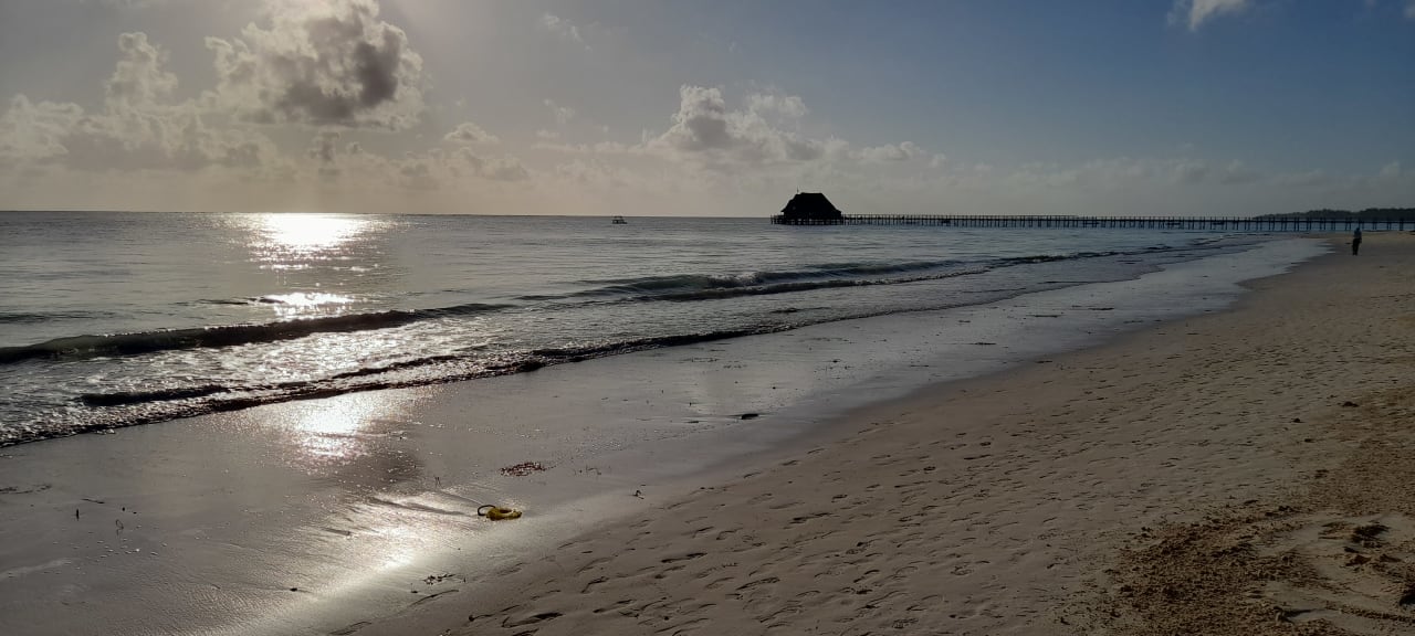 Strand Hotel Kiwengwa Beach Resort