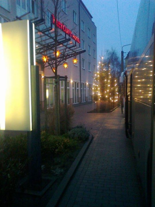 Es weihnachtet sehr! AMEDIA Hotel Dresden Elbpromenade