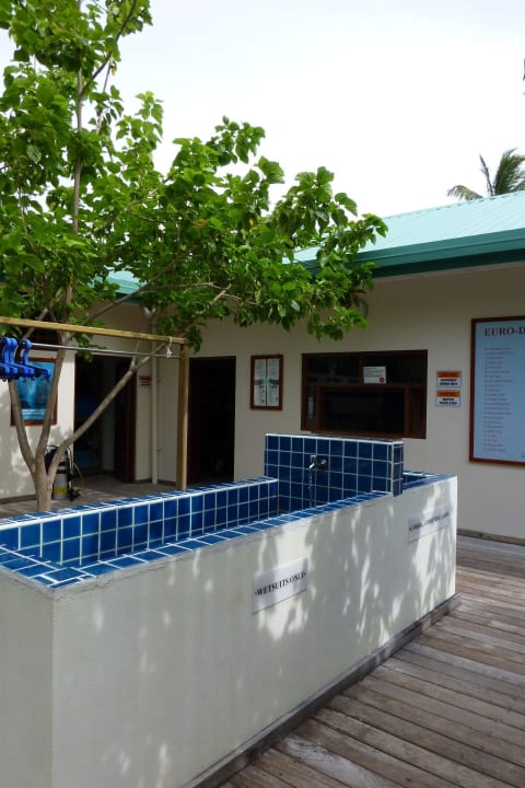 Tauchbasis Vilamendhoo Island Resort & Spa
