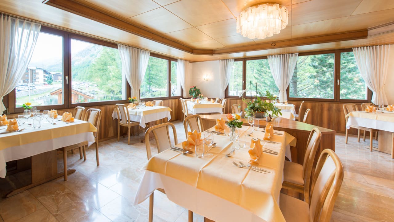 Speisesaal Hotel Portjengrat