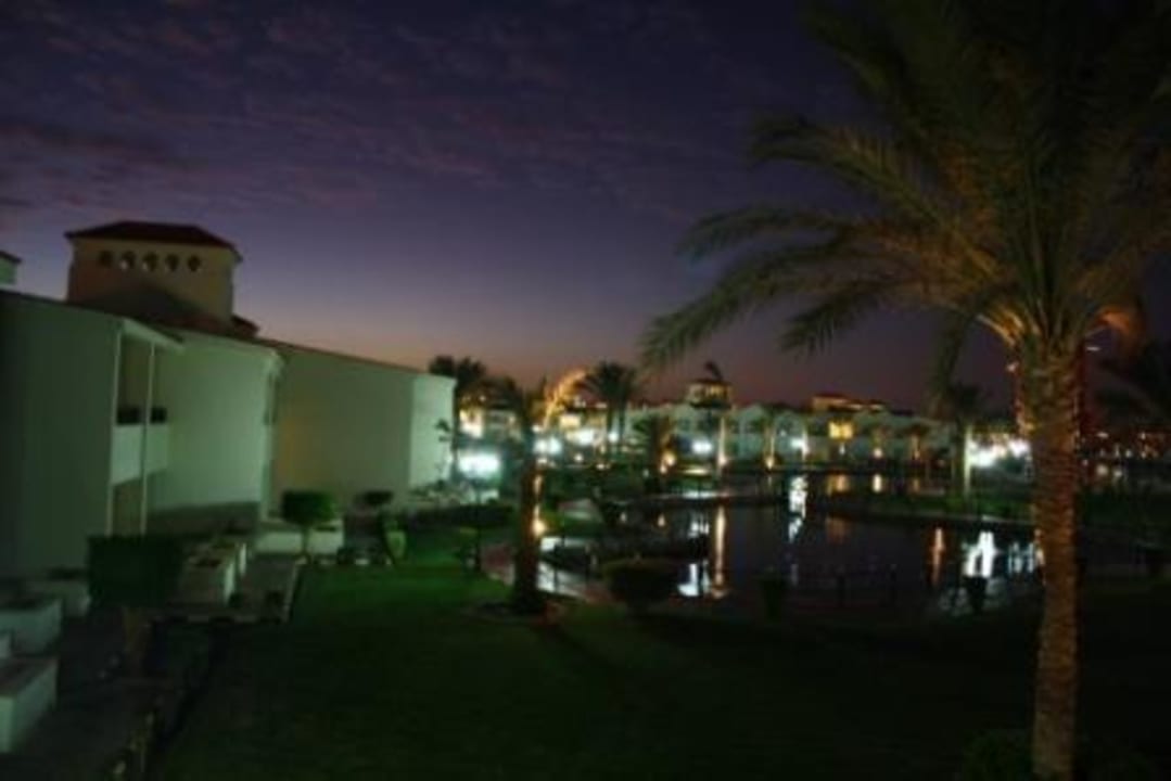 Blick aus dem Zimmer 3231  bei Nacht Pickalbatros Dana Beach Resort - Hurghada