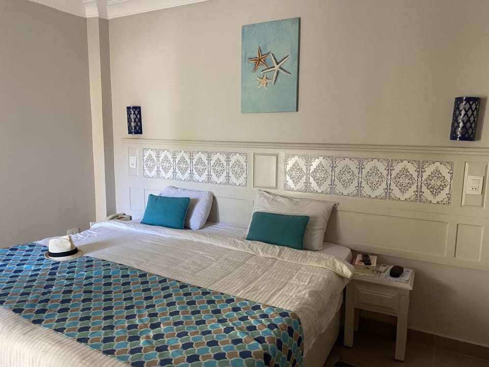 Zimmer Lotus Bay Beach Resort