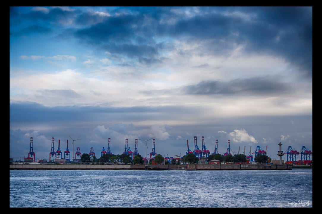 Von der Terrasse, bzw. vom Steg elaya hotel hamburg finkenwerder