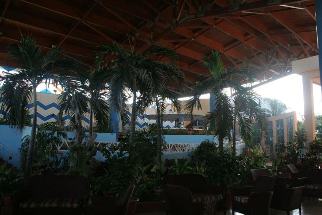 Lobby mit offenem Holzdach Muthu Playa Varadero