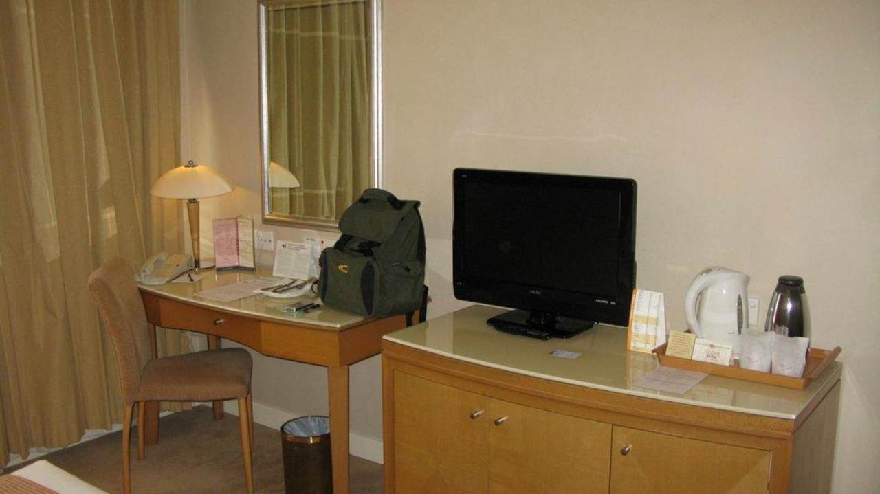 Zimmer 1480 The Salisbury - YMCA of Hong Kong