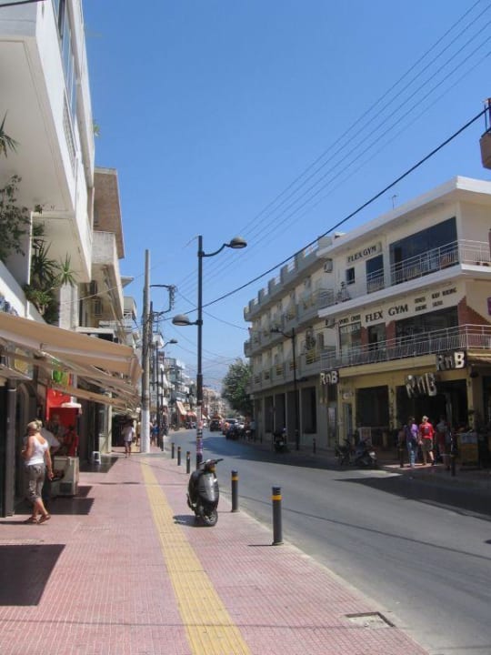 Улица Porto Plazza Hotel