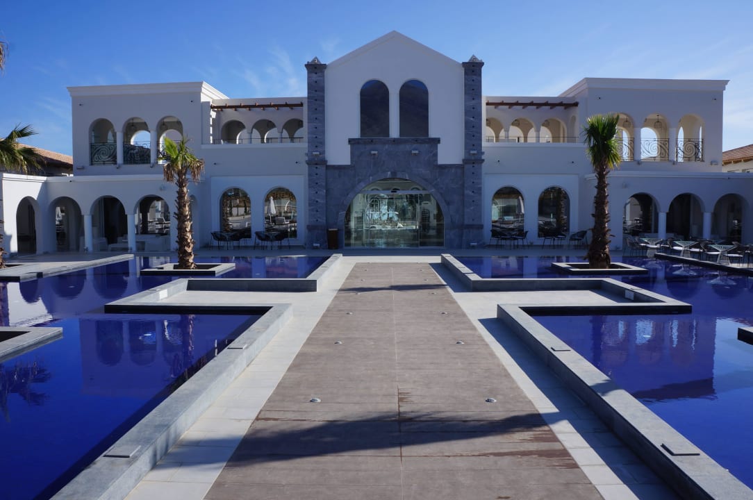 Hauptgebäude Anemos Luxury Grand Resort